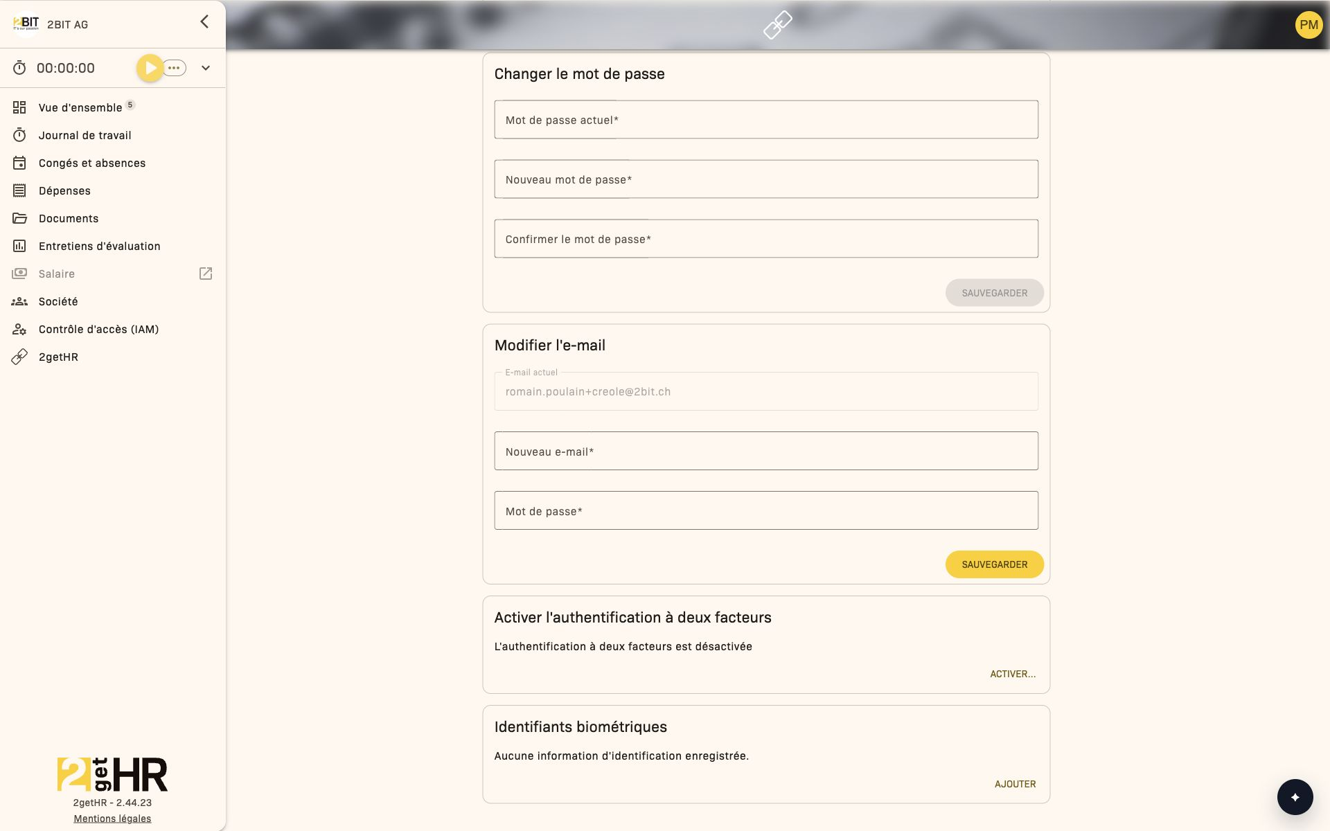 Rubriques de sécurité pour le mot de passe, l'e-mail, l'authentification à deux facteurs et la connexion biométrique